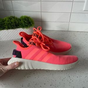 Adidas shoes 7.5